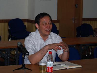 校党委书记杨贤金来动漫a片
调研